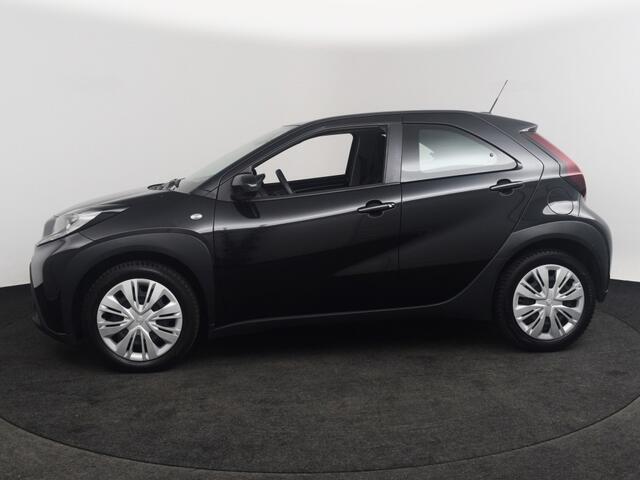 Toyota AYGO X 1.0 VVT-i MT Play | Camera o CarPlay o Ad. Cruise o Airco