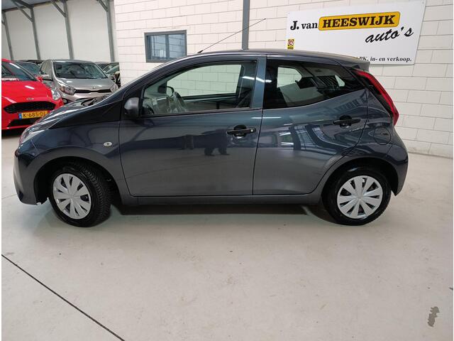 Toyota AYGO 1.0 VVT-i x-fun
