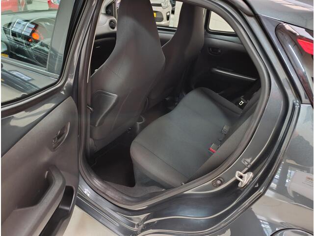 Toyota AYGO 1.0 VVT-i x-fun