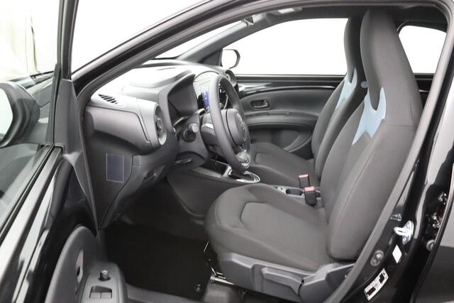 Toyota AYGO X Hybrid 115 play | Automaat | Climate Control | Adaptieve Cruisecontrol | Apple Carplay & Android Auto |