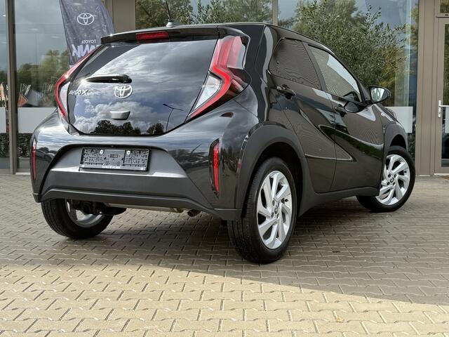 Toyota AYGO X 1.0 VVT-i First Edition | Stoelverwarm. | Camera |