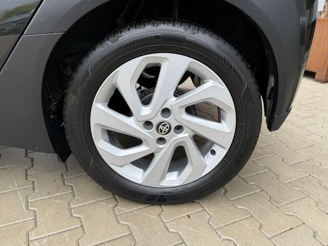 Toyota AYGO X 1.0 VVT-i First Edition | Stoelverwarm. | Camera |