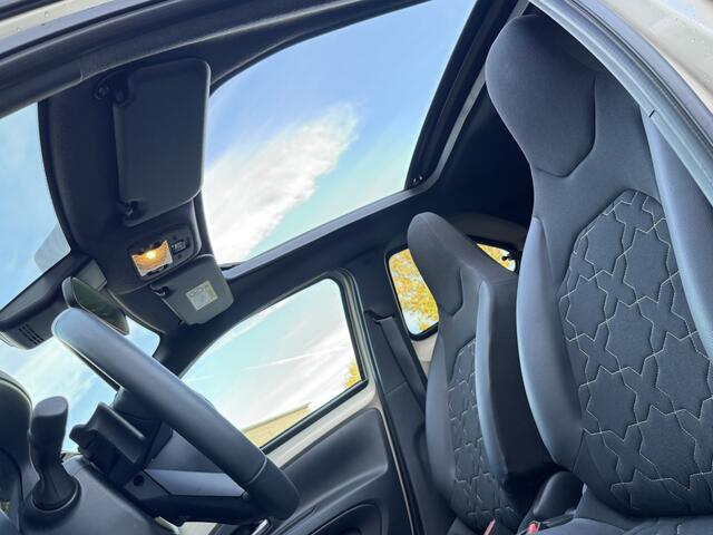 Toyota AYGO X 1.0 Envy | automaat | soft top | camera | bi-tone | climatronic