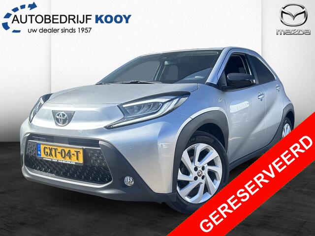 Toyota AYGO X 1.0 VVT-i First / Licht metalen velgen / Camera / CarPlay