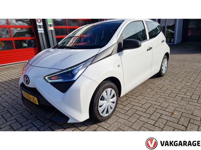 Toyota AYGO 1.0 VVT-i x-fun