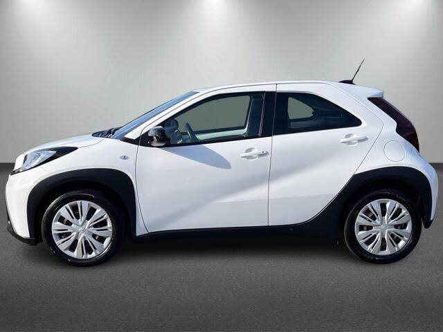 Toyota AYGO X 1.0 VVT-i Play, optioneel: Ramaker Black Edition, ¤2.000.-