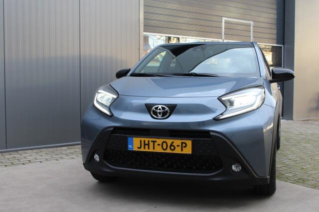 Toyota AYGO X 1.0 VVT-i MT First