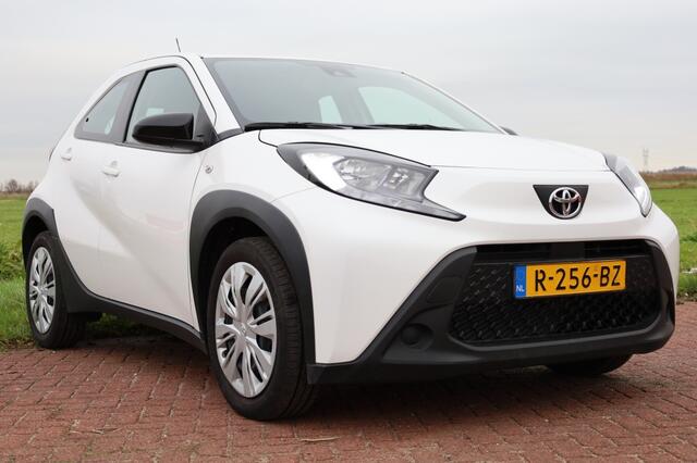 Toyota AYGO X 1.0 VVT-i MT Play