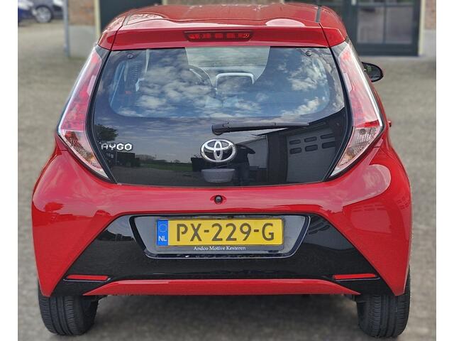 Toyota AYGO Automaat 5Drs 1.0 VVT-i x-play-Airco-Carplay-Cruisecontr