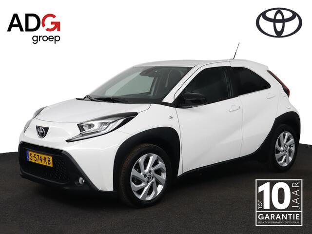 Toyota AYGO X 1.0 VVT-i MT first | LMV | Airconditioning | Achteruitrijcamera |