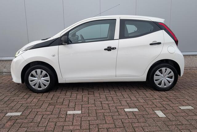 Toyota AYGO 1.0 VVT-i x-fun Lage kilometerstand - Dealer onderhouden - Bluetooth- Airco- NL auto