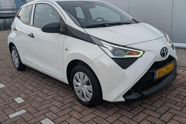 Toyota AYGO 1.0 VVT-i x-fun Lage kilometerstand - Dealer onderhouden - Bluetooth- Airco- NL auto