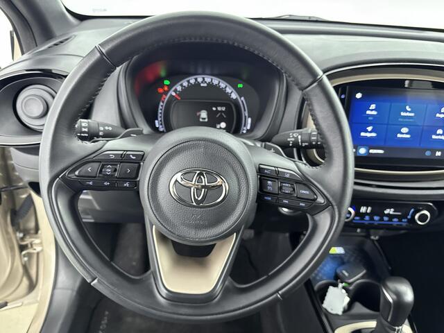 Toyota AYGO X 1.0 VVT-i S-CVT Premium Limited | Stoelverwarming | Lichtmetalen Velgen | Mistlampen | Cruise Control + Climate Control | Elektrische Ramen + Spiegels | Draadloze Telefoonlader |