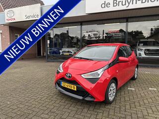 toyota-aygo-1.0-vvt-i-x-play-automa