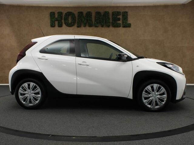 Toyota AYGO X 1.0 VVT-i S-CVT Play - AIRCO - APPLE CARPLAY/ ANDROID AUTO - DAB RADIO - ADAPTIEVE CRUISE CONTROL - 17 INCH WIELEN - ACHTERUITRIJCAMERA -