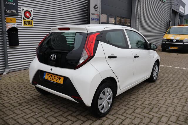 Toyota AYGO 1.0 VVT-i x-fun 1e Eigenaar | NL-Auto | Volledig Onderh | BTW | Bluetooth | Full Led | Start/Stop | Hill-Hold | Stuurbekrachtiging | Elek Ramen