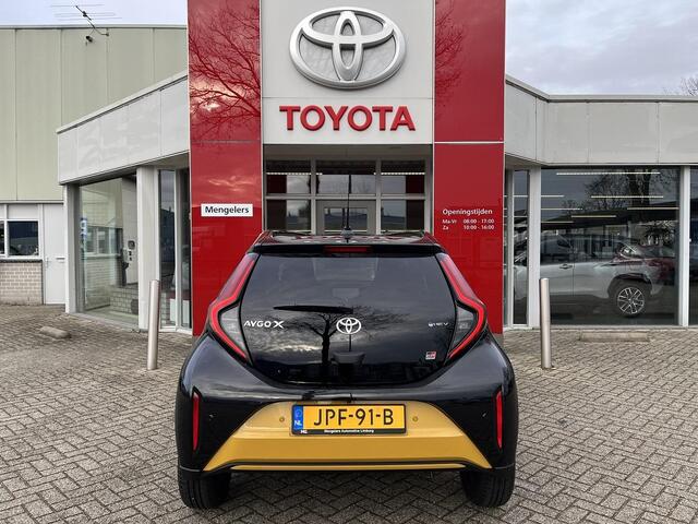 Toyota AYGO X Hybrid 115 GR Sport | Rijklaar | Apple Carplay - Android | Leer/Alcantara bekleding