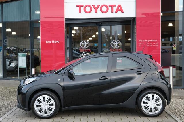 Toyota AYGO X 1.0 VVT-i 72PK MT Play | Apple Carplay & Android Auto | 17" stal