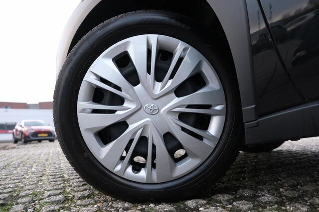 Toyota AYGO X 1.0 VVT-i 72PK MT Play | Apple Carplay & Android Auto | 17" stal