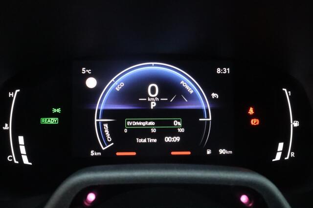 Toyota AYGO X Hybrid 115 play