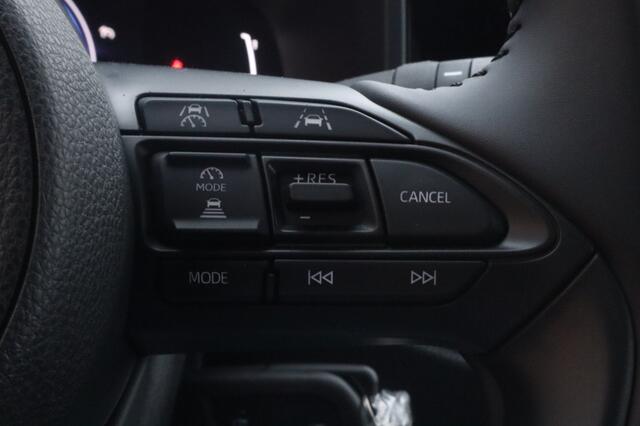 Toyota AYGO X Hybrid 115 play