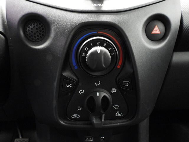 Toyota AYGO 1.0 VVT-i X-Fun AIRCO/BLUETOOTH!