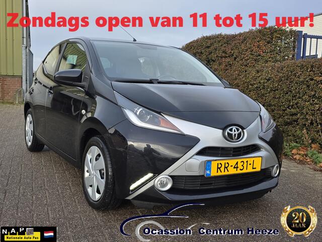 Toyota AYGO 1.0 VVT-i x-play, Camera! APK 1-2027! Zondag OPEN!