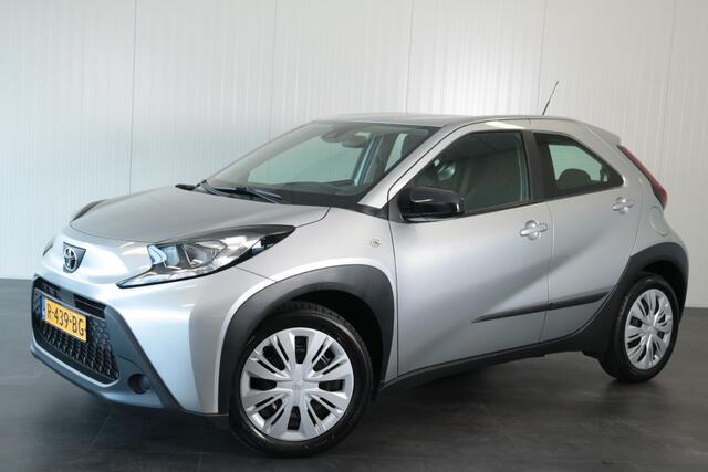 Toyota AYGO X 1.0 VVT-i MT Play,