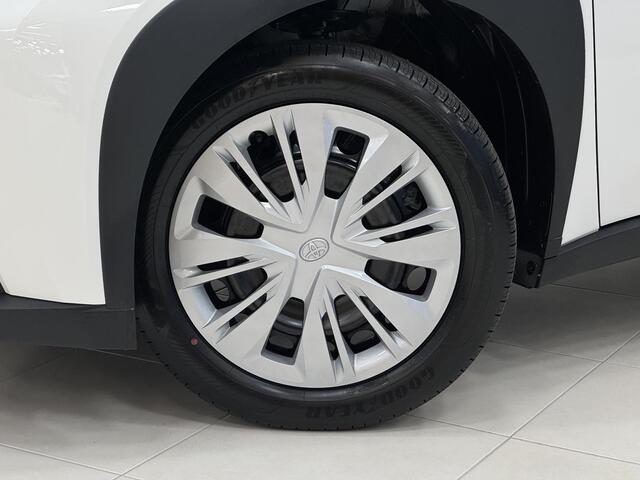 Toyota AYGO X Hybrid 115 play