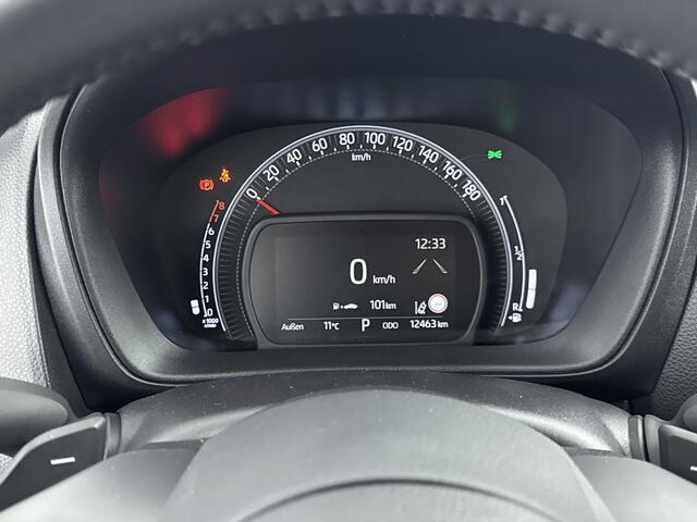 Toyota AYGO X 1.0 VVT-i S-CVT Limited Premium | JBL Premium Audio | Half lederen bekleding | Parkeersensoren | Stoelverwarming |