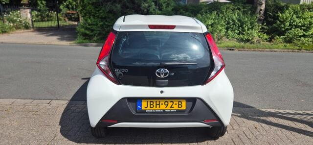 Toyota AYGO 1.0 VVT- X-clusiv*Airco*lichtmetaal*automaat*