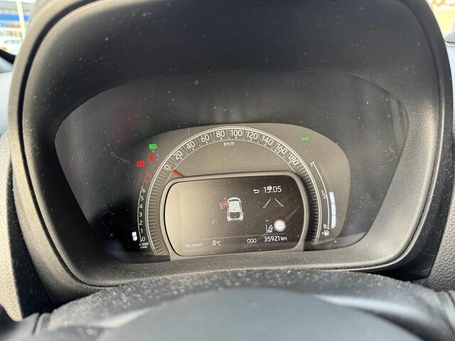 Toyota AYGO X 1.0 VVT-i Premium, +Winterbanden!