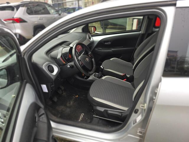 Toyota AYGO 1.0 VVT-i 5-Deurs X-Play