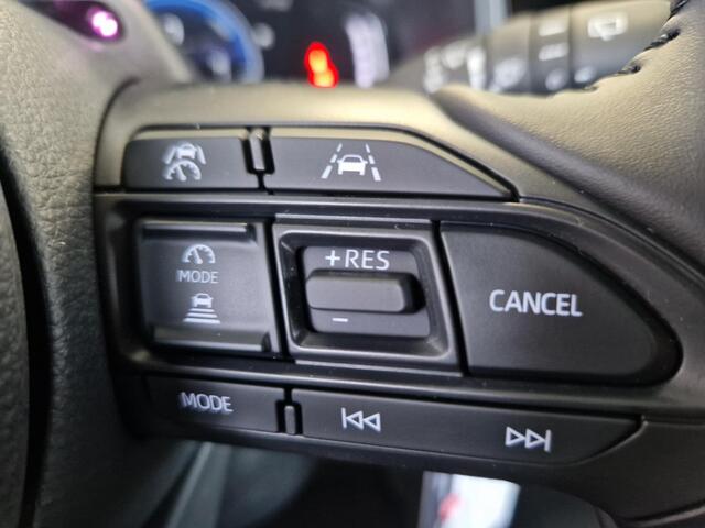 Toyota AYGO X Hybrid 115 play