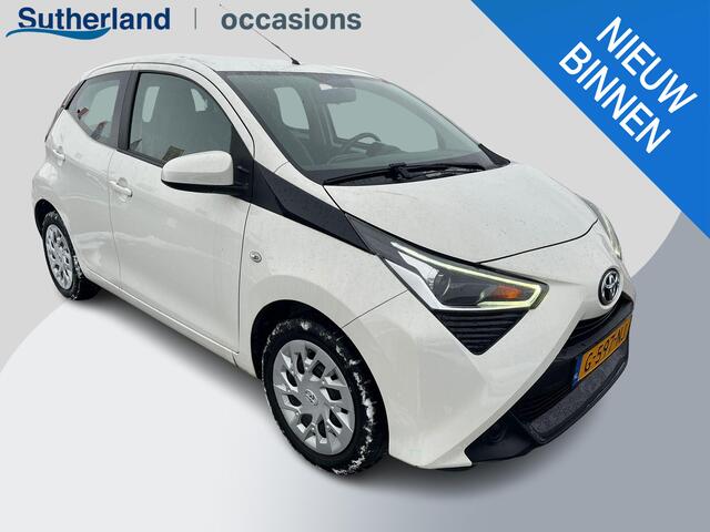 Toyota AYGO 1.0 VVT-i x-play | Carplay | Achteruitrijcamera | Airco | Automaat