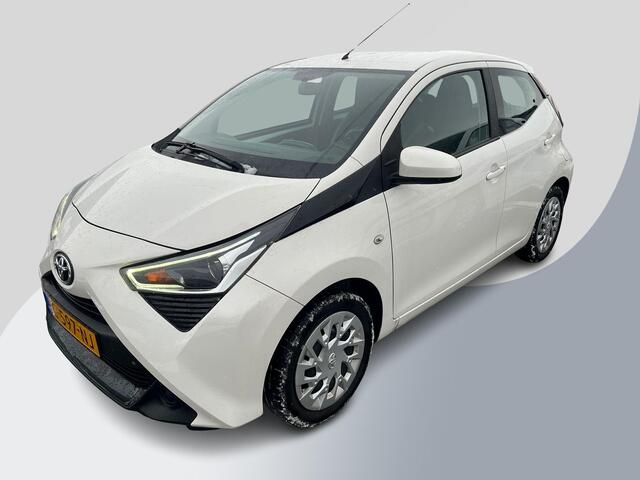 Toyota AYGO 1.0 VVT-i x-play | Carplay | Achteruitrijcamera | Airco | Automaat