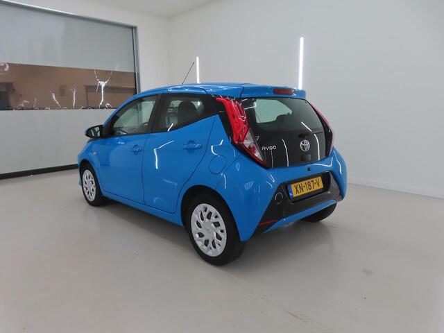 Toyota AYGO 1.0 VVT-i x-play Apple carplay/android auto | Dab