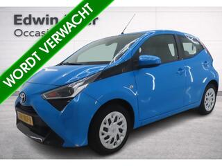 toyota-aygo-1.0-vvt-i-x-play-apple-