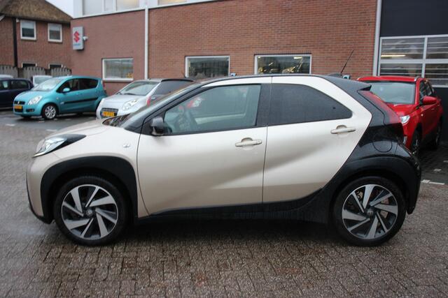 Toyota AYGO X 1.0 VVT-i S-CVT Envy | Parkeersensoren voor+achter | Clima |
