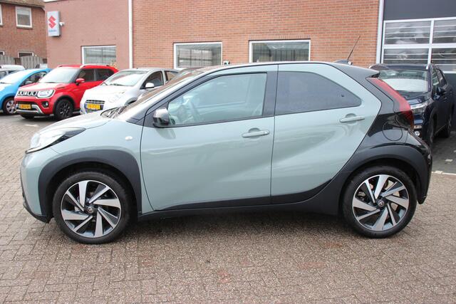 Toyota AYGO X 1.0 VVT-i S-CVT Envy Automaat | Parkeersensoren | JBL audio | Clima |