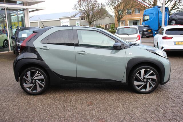Toyota AYGO X 1.0 VVT-i S-CVT Envy Automaat | Parkeersensoren | JBL audio | Clima |