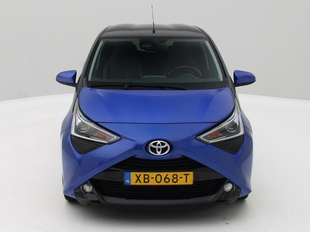Toyota AYGO 1.0 VVT-i x-clusiv 1/2 Leder /Camera