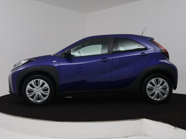 Toyota AYGO X 1.0 VVT-i MT Play | All-season banden |