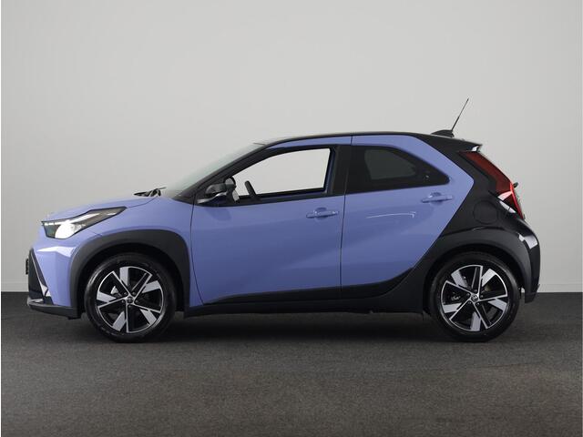 Toyota AYGO X Hybrid 115 pulse ¤ 500,- inruilpremie! Snel leverbaar !