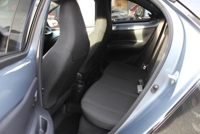 Toyota AYGO X 1.0 VVT-i MT Play