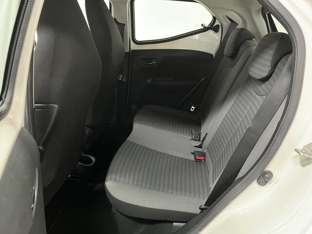 Toyota AYGO 1.0 VVT-i x-play Automaat Apple carplay Camera
