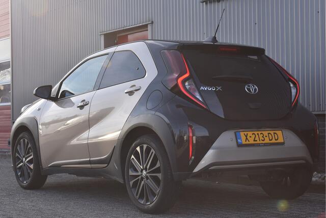 Toyota AYGO X 1.0 VVT-i MT Premium Virtual cockpit, Adaptive cruise, Stoelverwarming, Carplay, Camera