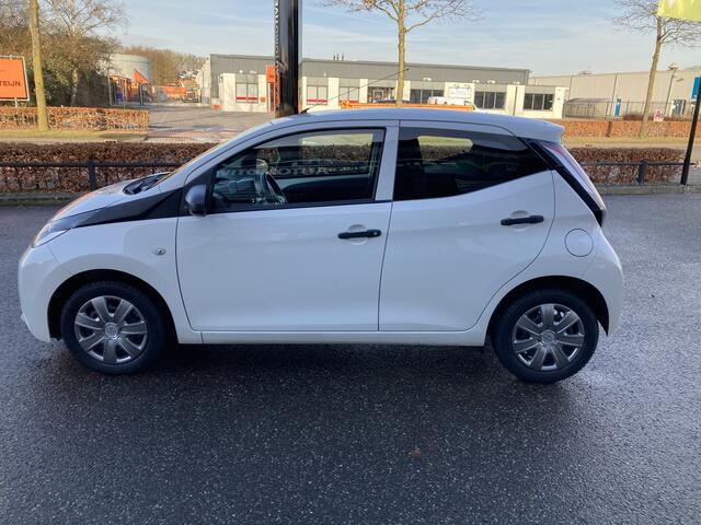 Toyota AYGO 1.0 VVT-i X-FUN | Airco | 5-deurs | Zuinig en Betrouwbaar rijden