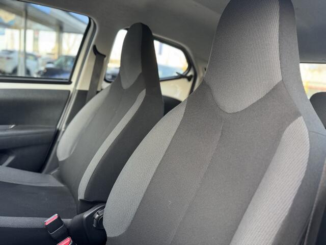 Toyota AYGO 1.0 VVT-i x-now | Airco | Dealer OH