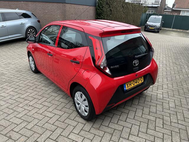 Toyota AYGO 1.0 VVT-i x-fun